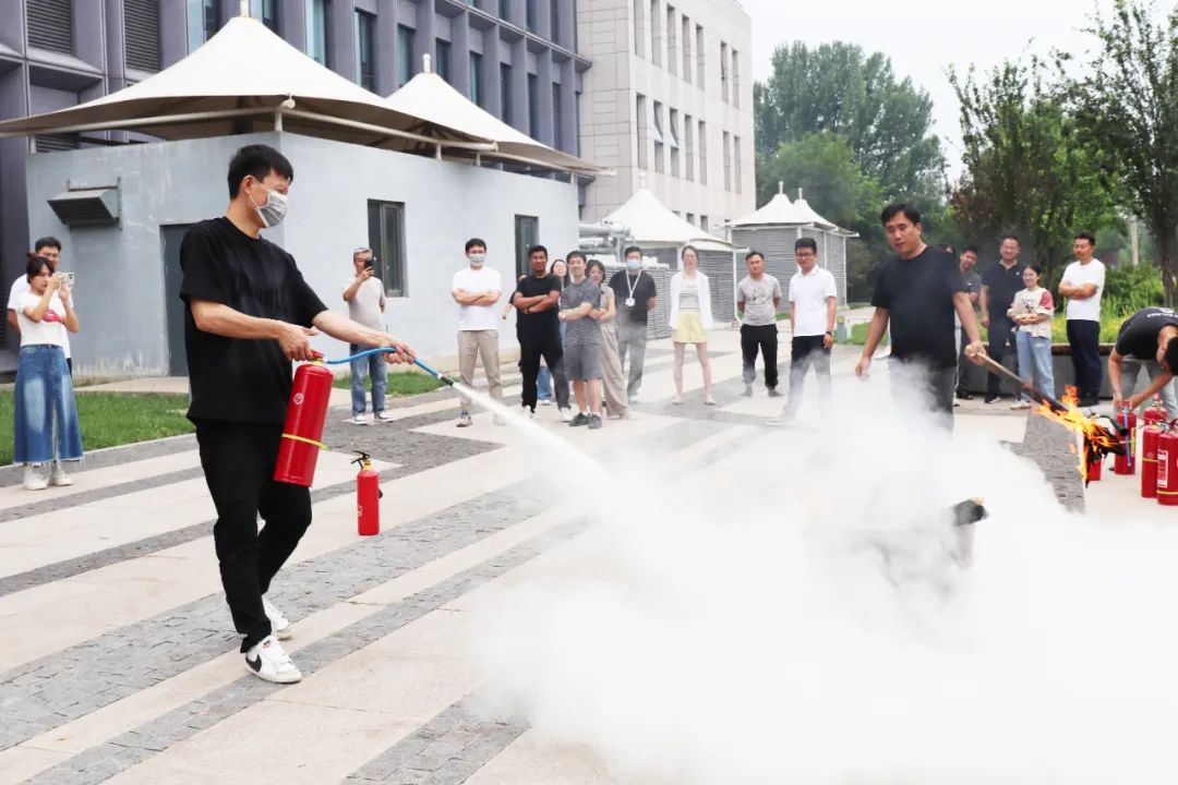 筑牢安全“防火线”，BGI开展事故应急救援演练